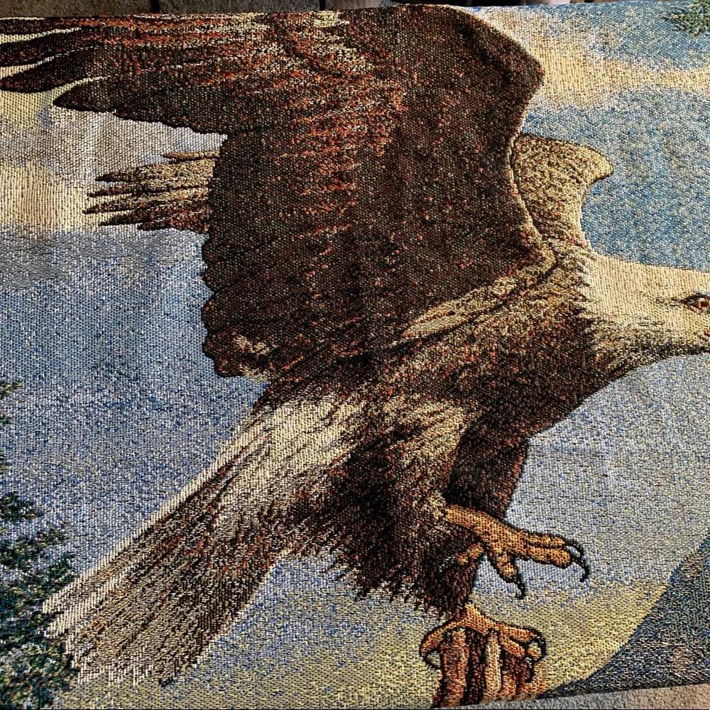 Like-New Wall Tapestry: American Eagle on the Hunt